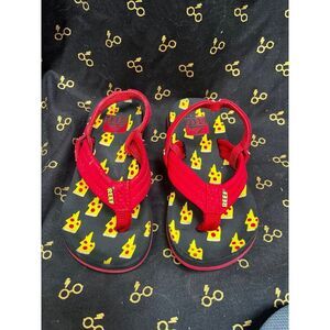 Reef boys girls size 9c 10c red and black flip flops sandals